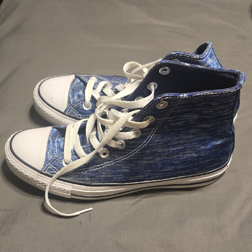 EUC Blue High-Top Converse Sneakers